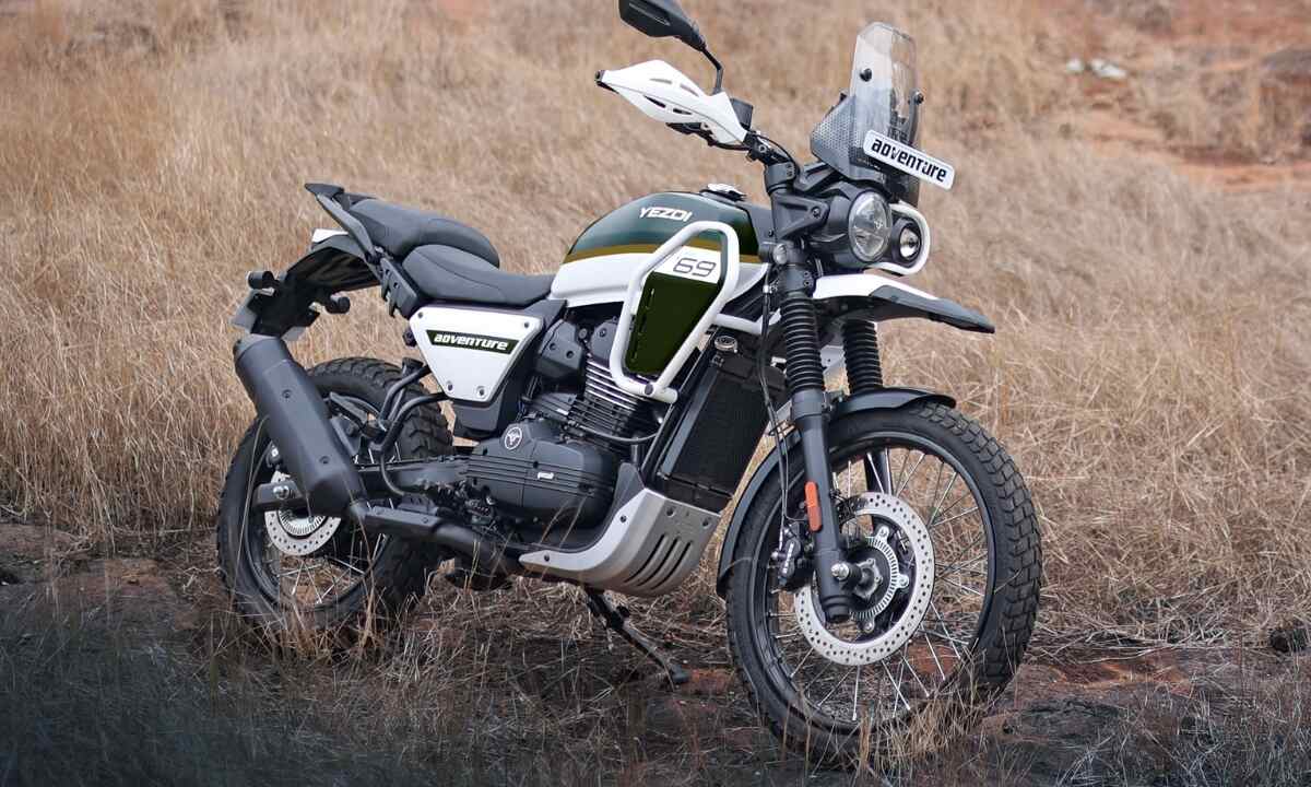 राइडिंग के शौकीनों के लिए आई है असली राइडिंग बीस्ट – पेश है 2025 Yezdi Adventure!